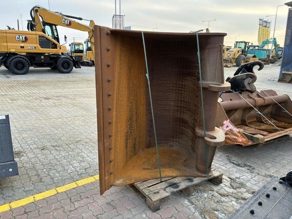 Caterpillar Podkopová lopata