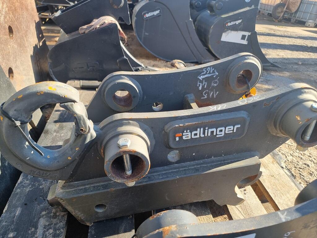 Hydr.rychloupínák HS08 + lžíce na JCB Hydradig