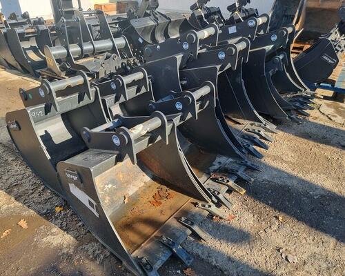 Hydr.rychloupínák HS08 + lžíce na JCB Hydradig