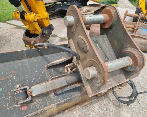 Hydraulická svahovka 2100mm na 18-22t (JCB atd.)