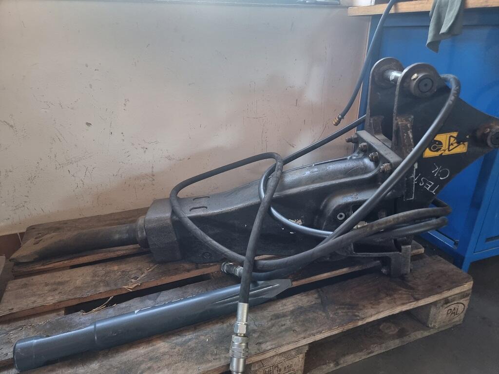 Hydraulické kladivo JCB 266Q TOP stav - 2CX, 3CX Compact