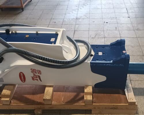 Komac TOR 26S hydraulické kladivo