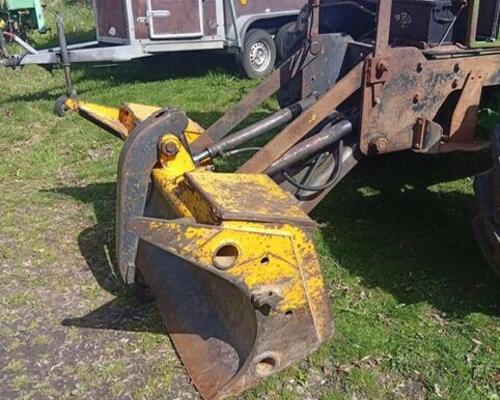 Lesní nástavba FAGUS 402 s navijákem IGLAND 6202 Pronto TL