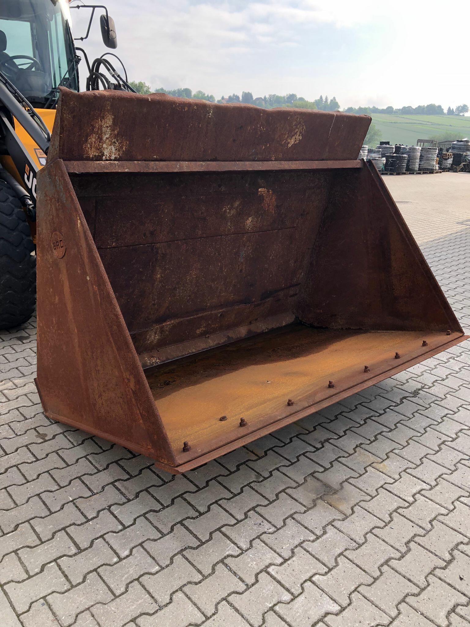Lopata JCB 411 Q-Fit 4m3