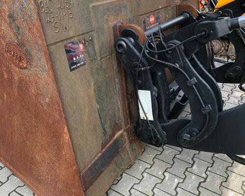 Lopata JCB 411 Q-Fit 4m3