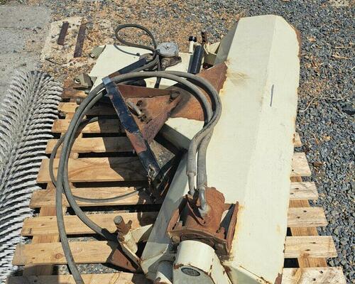 Malotraktor Zametaci kartáč koště