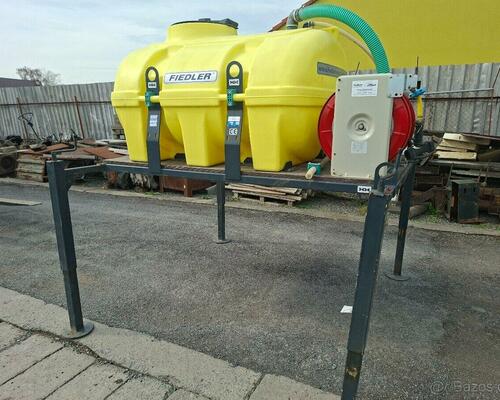 Nádrž na vodu kropička