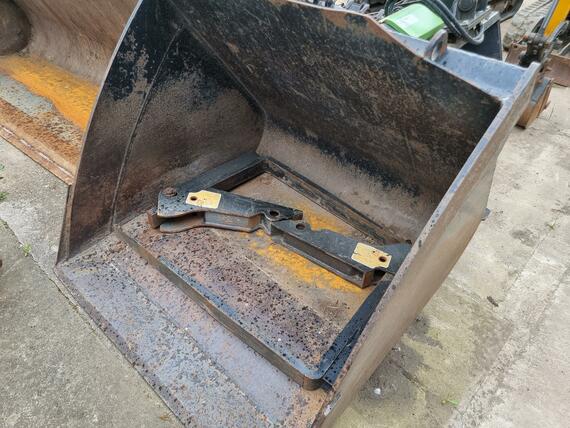 Nakládací lopaty 1m3 pro JCB Q-fit