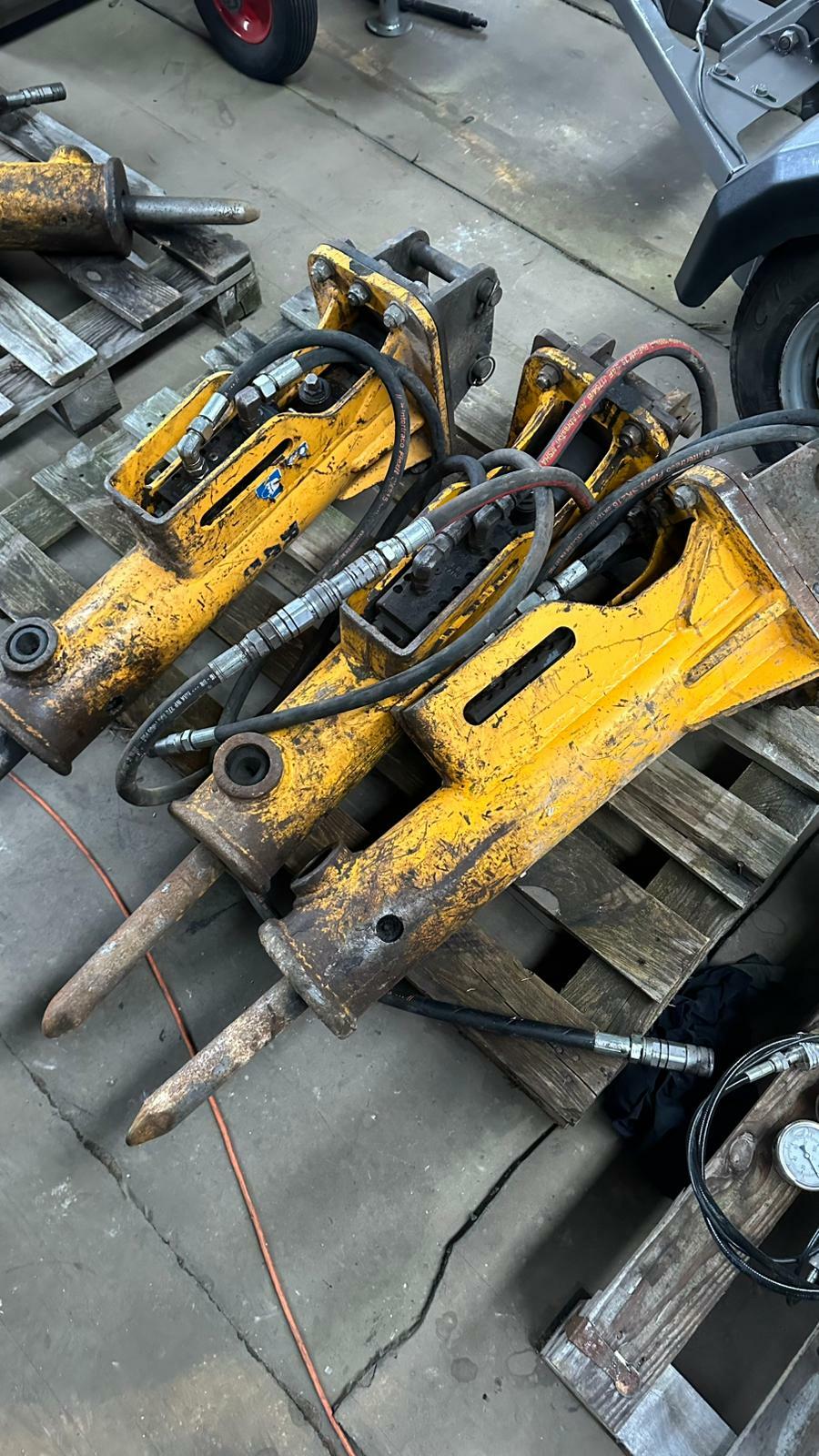 POUŽITÉ HYDRAULICKÉ KLADIVO ARROWHEAD R45 (1,5-2,8 tuny)