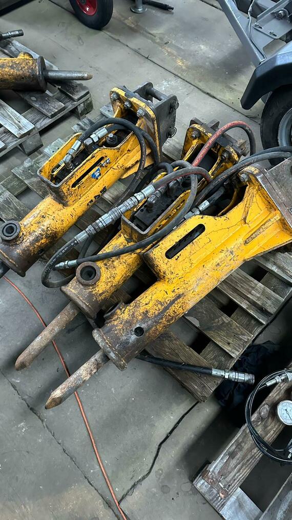 POUŽITÉ HYDRAULICKÉ KLADIVO ARROWHEAD R45 (1,5-2,8 tuny)