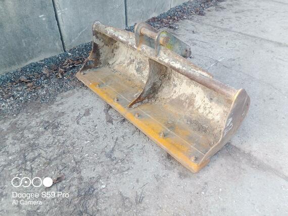 použité lžíce na bagry JCB