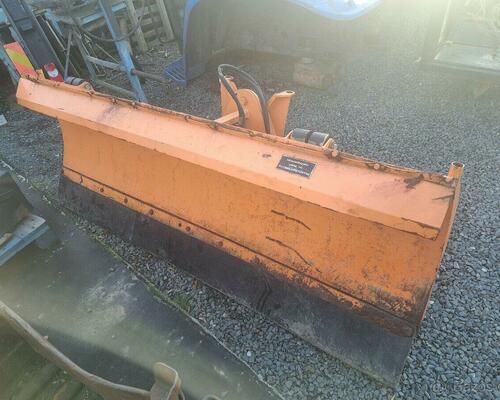 Radlice: Čelní otočná sněhová radlice 2m.