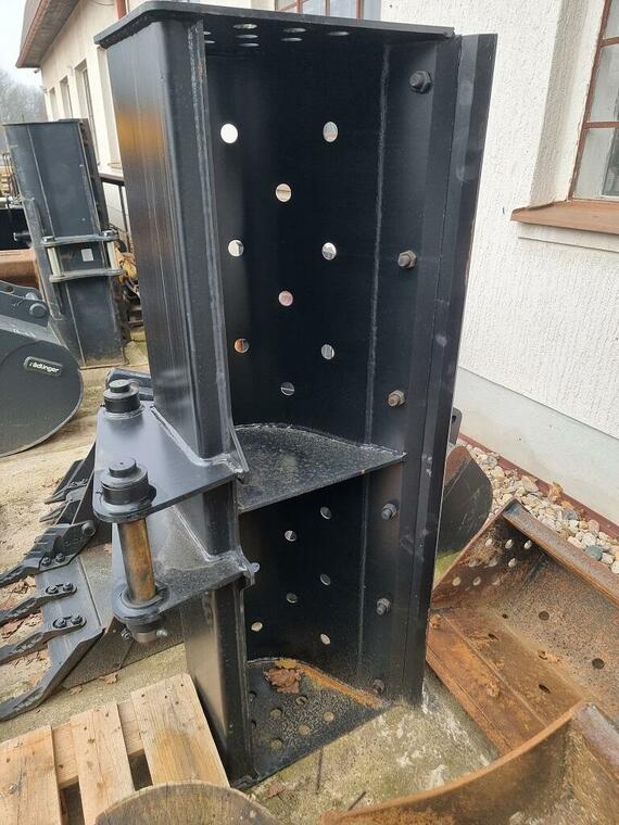 Svahovky 1200,1500,1800mm - různé upínání JCB 3CX, 48Z, 8045