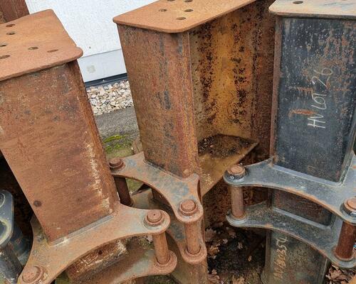 Svahovky 1200,1500,1800mm - různé upínání JCB 3CX, 48Z, 8045