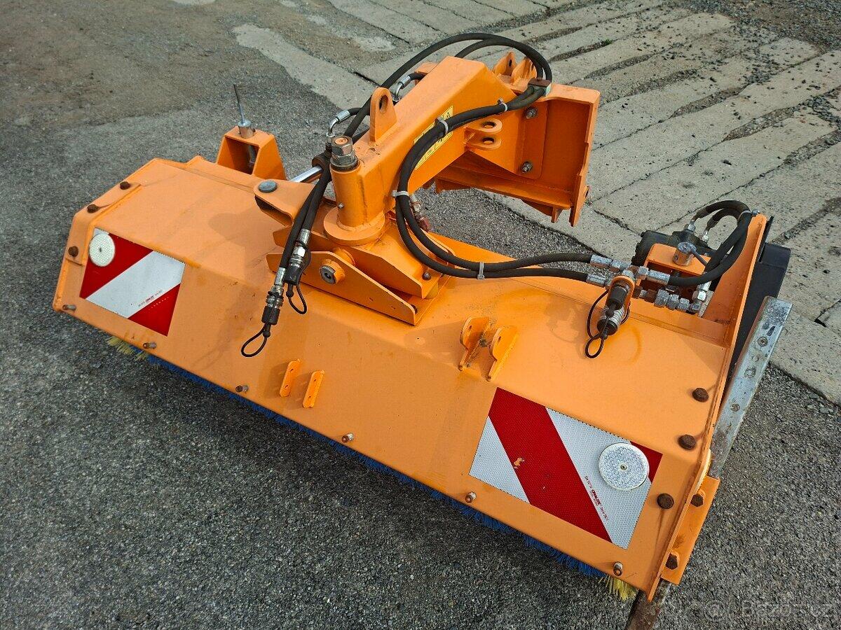 Zametací kartáč do přední hydrauliky 