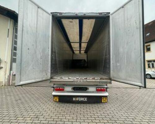 Kraker přívěs s pohyblivou podlahou Walkingfloor 92m3 