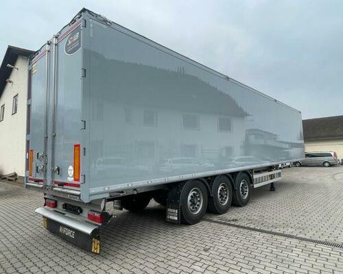 Kraker přívěs s pohyblivou podlahou Walkingfloor 92m3 