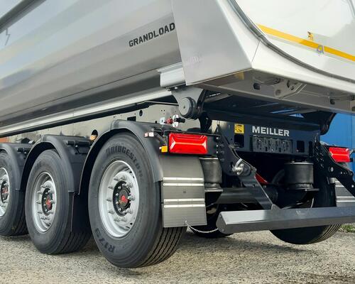 MEILLER 26 m3 / NOVÝ - IHNED K ODBĚRU / 2x ZVEDACÍ NÁPRAVA /plachta / brzda finišeru / WABCO SmartBoard / rezerva