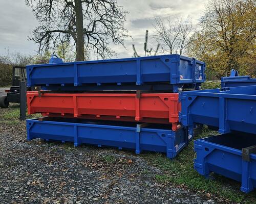 Napište: Nový hákový kontejner 3,8t (Avia) - vana 375x200 cm