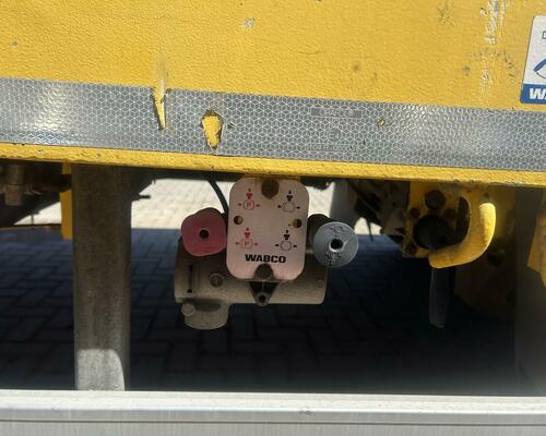 Nooteboom OSD-41-03 návěs podvalník