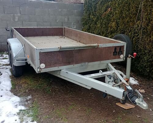 přívěs 3500Kg