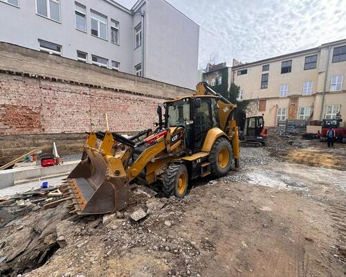CAT 432F