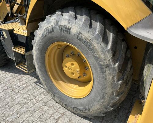 Caterpillar 432F2