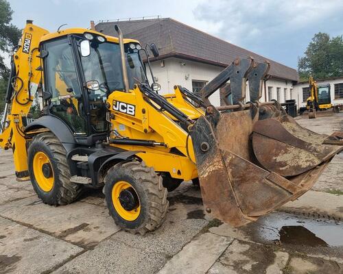 JCB 3CX 2018, 68kw, josyticky, 4100mth JCB 3CX 2018, 68kw, josyticky, 4100mth
