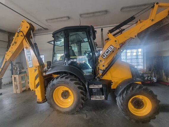 JCB 3CX Contractor - 81kw, joysticky, 20" - TOP stav