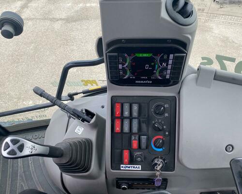 Komatsu WB97S-8