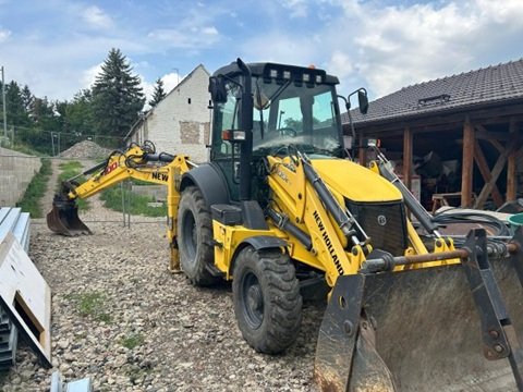 New Holland B100C