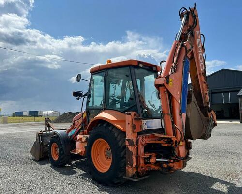 NEW HOLLAND BF 100  (FIAT KOBELCO)