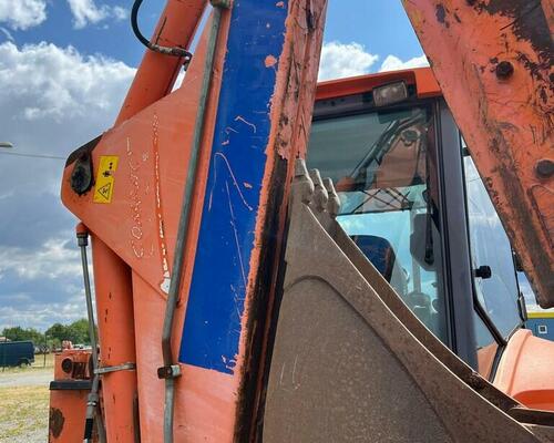 NEW HOLLAND BF 100 (FIAT KOBELCO)