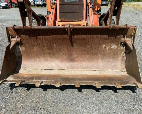 NEW HOLLAND BF 100 (FIAT KOBELCO)