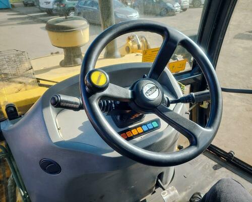 Traktorbagr Hidromek 102 S