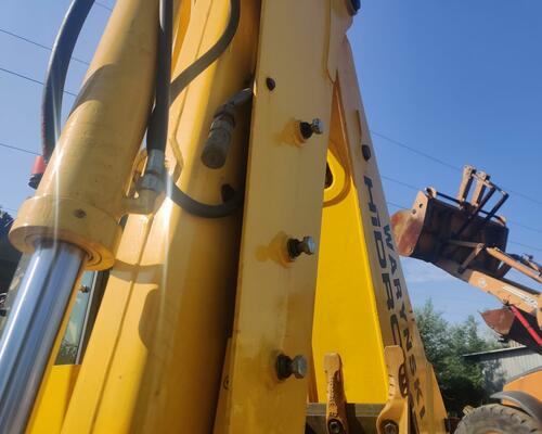 Traktorbagr Hidromek 102 S