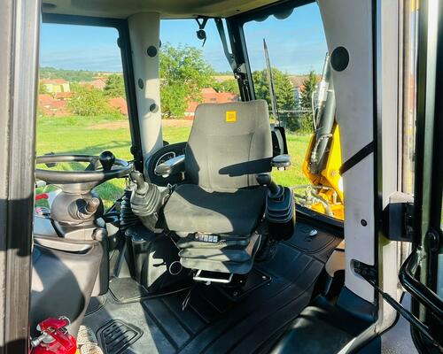 Traktorbagr JCB 3CX (Možnost leasingu)