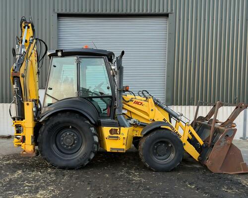 Traktorbagr New Holland B110C, r.v. 2019, 2667mth, powertilt