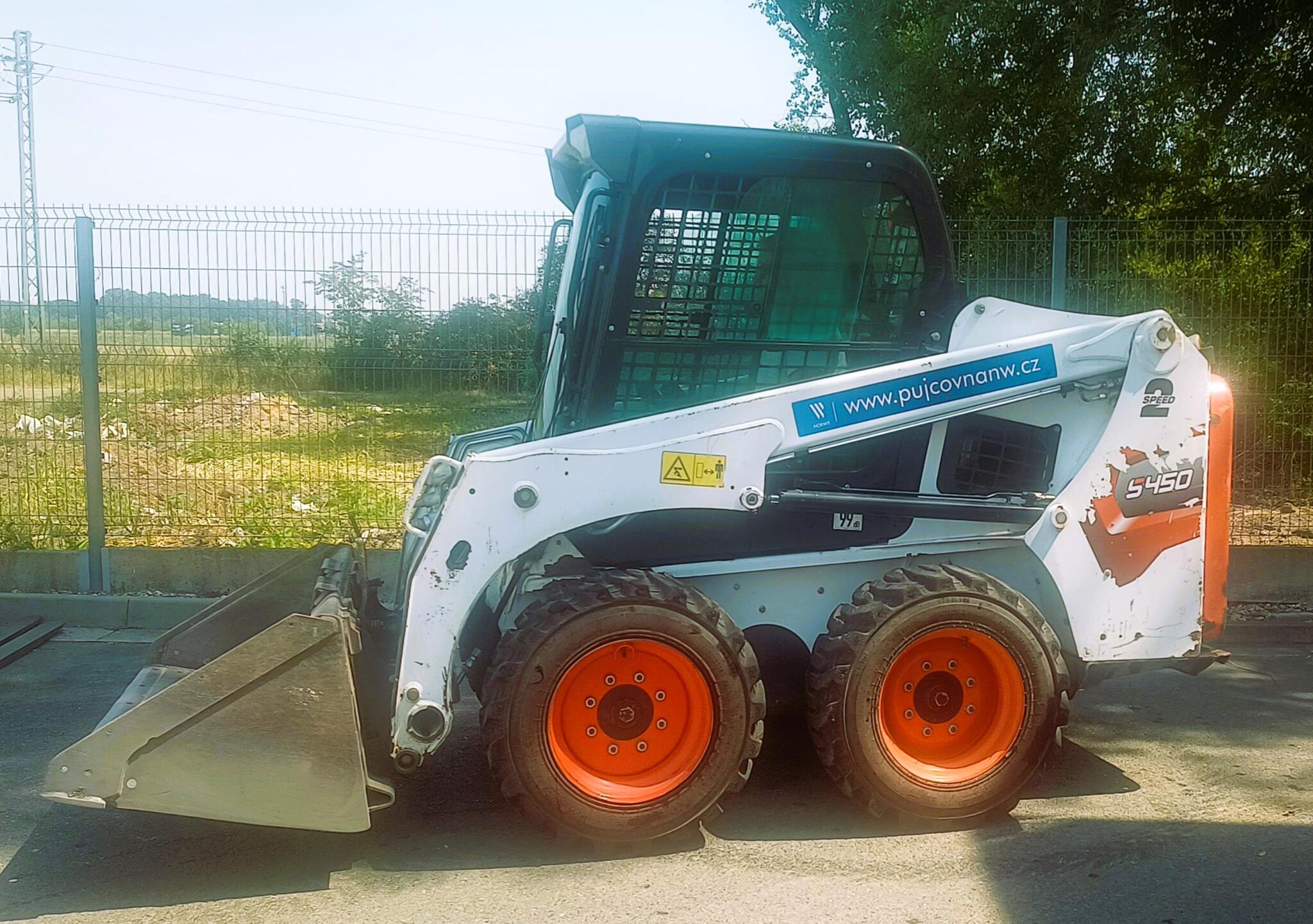 Bobcat S450