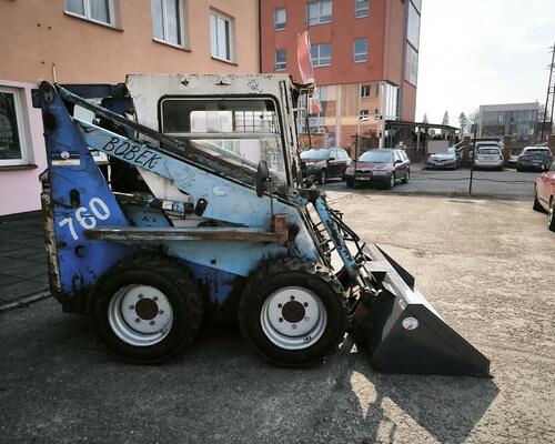 Bobek 760