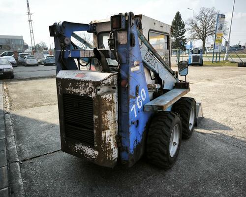 Bobek 760