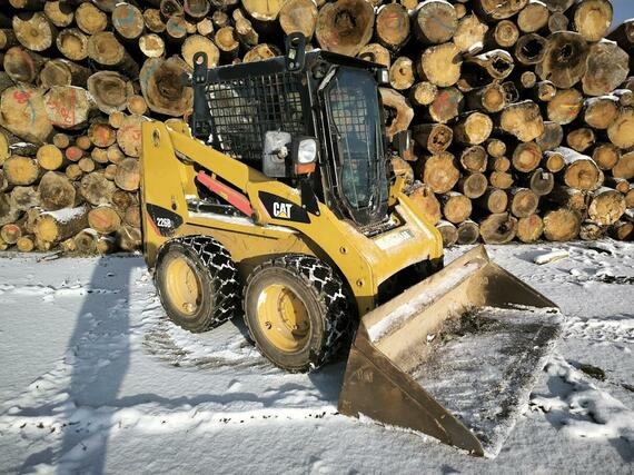 CAT 226B2