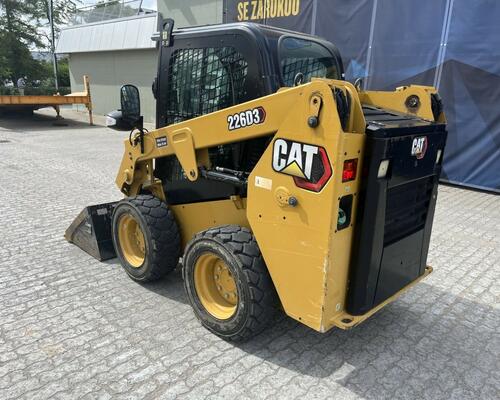 Caterpillar 226D3