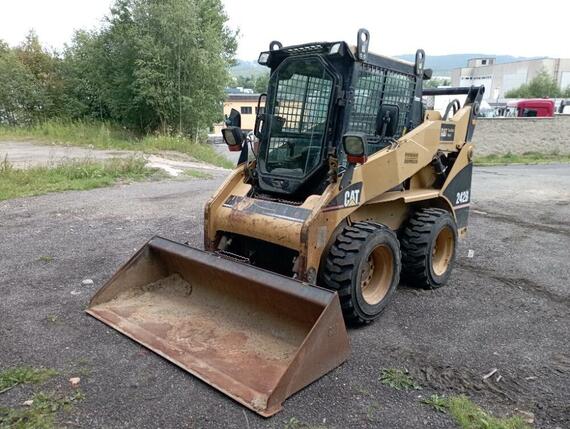 CATERPILLAR 242B