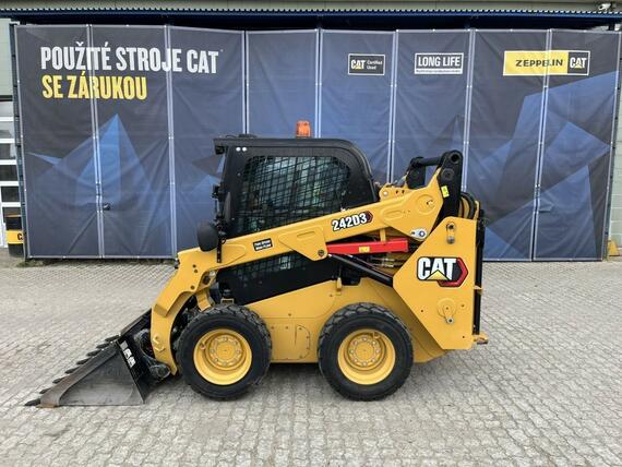 Caterpillar 242D3
