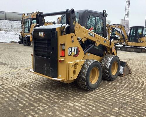 Caterpillar 242D3