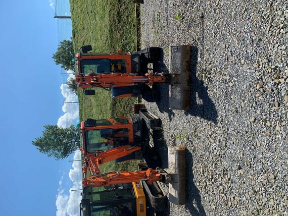 DOOSAN DX27Z