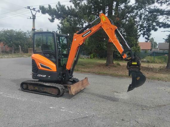 Doosan DX27Z Powertilt