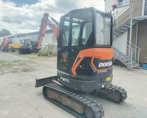 Doosan DX27Z Powertilt