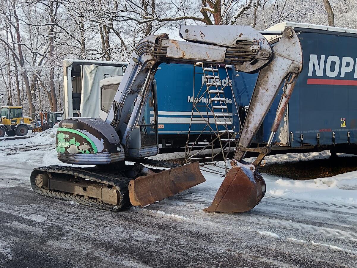 Hitachi EX75UR Hitachi EX75UR -